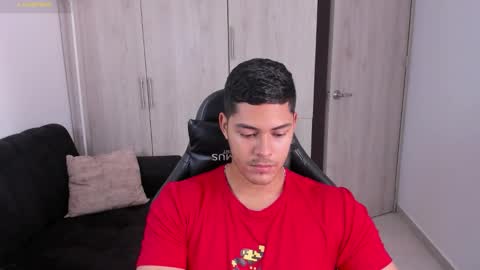 Dylan  independent model  online show from September 26, 2025, 1:48 pm