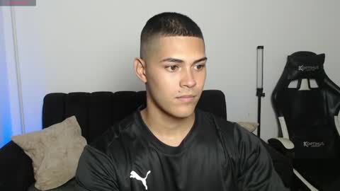 Dylan  independent model  online show from June 14, 2026, 11:29 pm