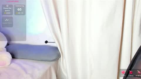 Lara online show from December 22, 2025, 2:47 pm