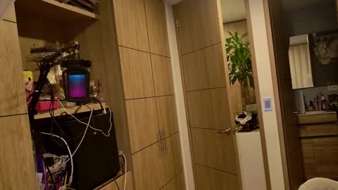 Snapshot of iamnyxy chatting on October 15, 2025, 9:09 am Nyxy online show from October 15, 2025, 9:09 am