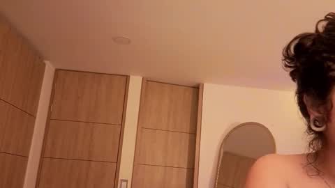 Nyxy online show from February 7, 2026, 11:03 am