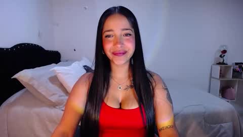 Camila online show from October 4, 2025, 7:50 am