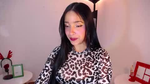 Camila online show from December 21, 2025, 5:03 am