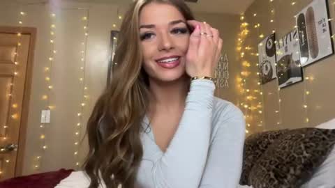 Veronica online show from June 22, 2026, 9:23 pm