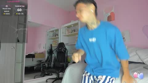 IAN CASTILLO online show from September 13, 2025, 11:10 am