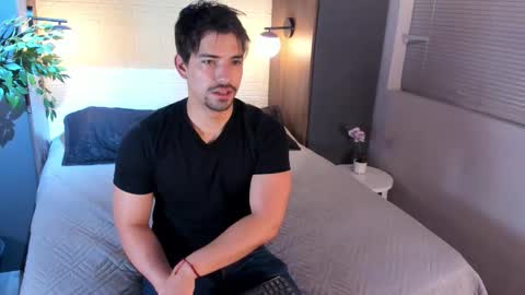 Ian Davis online show from September 28, 2025, 11:37 am