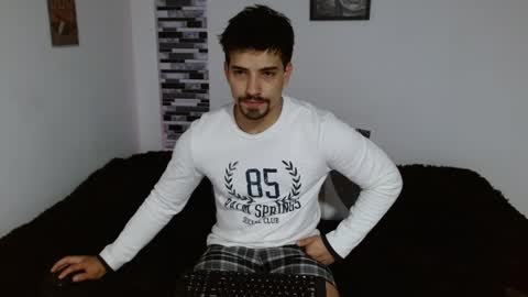 Ian Davis online show from December 2, 2025, 7:20 pm