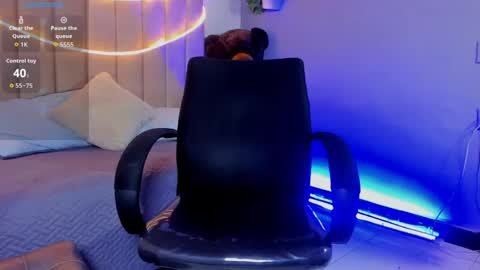 Snapshot of ian_diamond chatting on June 4, 2026, 9:21 pm Iam online show from June 4, 2026, 9:21 pm