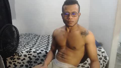 Snapshot of ian_tuner chatting on December 19, 2025, 3:46 am ian_tuner online show from December 19, 2025, 3:46 am