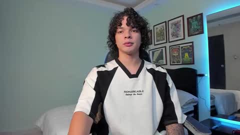 Andres online show from March 25, 2026, 2:39 am