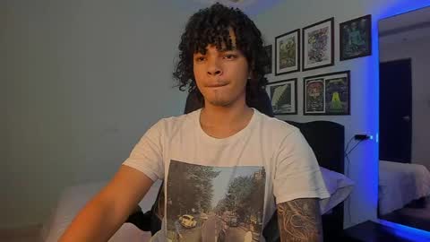 Andres online show from April 15, 2026, 10:32 pm