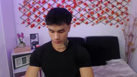 Snapshot of ian_west chatting on February 22, 2026, 2:15 pm Ian online show from February 22, 2026, 2:15 pm