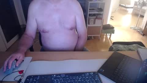 iandy12 online show from September 8, 2025, 9:36 pm