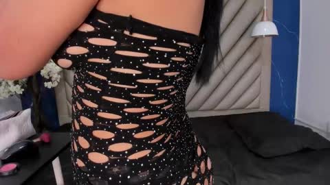 ibbie_ online show from November 13, 2025, 12:04 pm