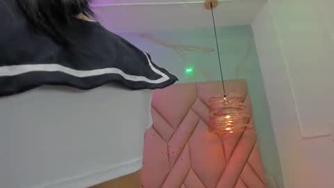 ibbie_ online show from February 24, 2026, 12:03 pm