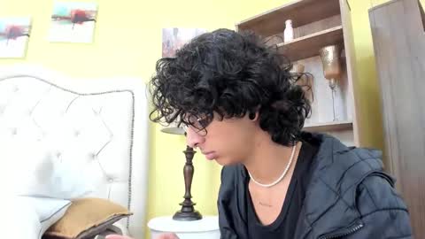 ibratxandy online show from December 2, 2025, 7:09 pm