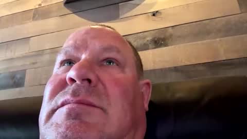 Snapshot of icanmakeyousquirt69 chatting on April 22, 2026, 9:38 pm icanmakeyousquirt69 online show from April 22, 2026, 9:38 pm