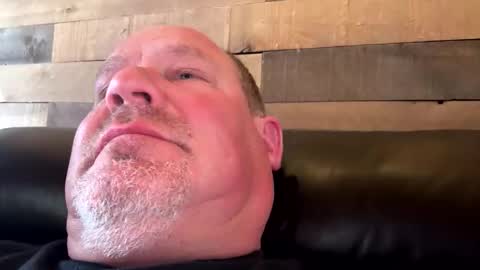 Snapshot of icanmakeyousquirt69 chatting on May 3, 2026, 9:21 pm icanmakeyousquirt69 online show from May 3, 2026, 9:21 pm