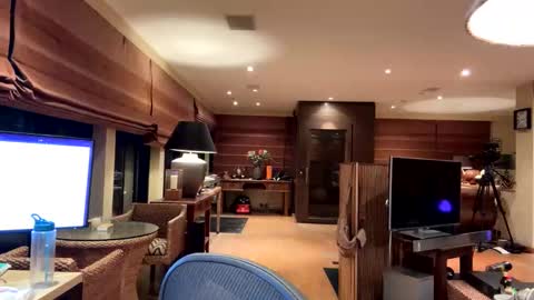 icuras online show from February 13, 2026, 9:33 pm