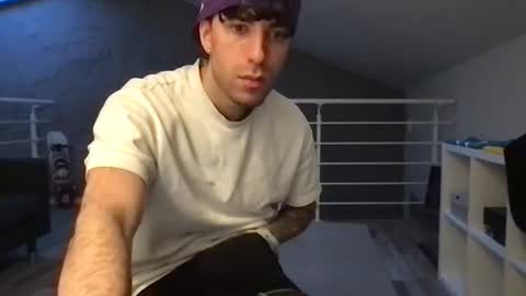 Snapshot of icyninesix chatting on January 31, 2025, 6:46 am icyninesix online show from January 31, 2025, 6:46 am