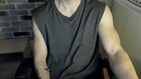 yo online show from October 23, 2025, 8:18 pm