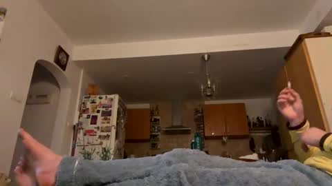 Snapshot of idkwhattowatch chatting on February 3, 2025, 12:04 am idkwhattowatch online show from February 3, 2025, 12:04 am