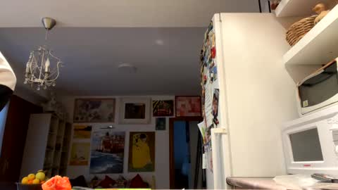 Snapshot of idkwhattowatch chatting on February 20, 2025, 4:46 pm idkwhattowatch online show from February 20, 2025, 4:46 pm