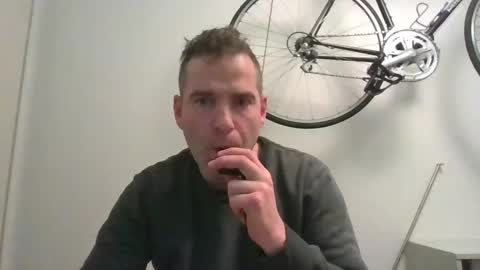 idontknowwhy1 online show from December 31, 2024, 5:11 am