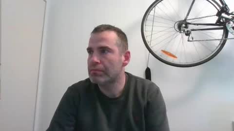 idontknowwhy1 online show from February 13, 2025, 7:45 am