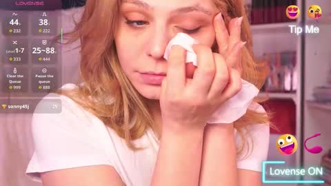 Snapshot of idontlikeguccibelts chatting on January 17, 2026, 7:39 pm Little Flower online show from January 17, 2026, 7:39 pm