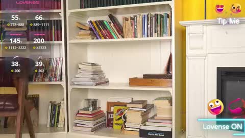 Snapshot of idontlikeguccibelts chatting on February 26, 2026, 6:51 pm Little Flower online show from February 26, 2026, 6:51 pm