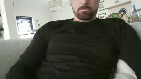 iggybeaut online show from December 7, 2024, 6:59 pm