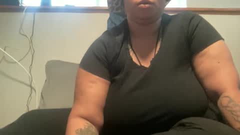 ih8vyx online show from November 26, 2025, 6:20 pm