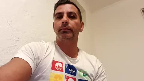 Snapshot of ihtiandar1008 chatting on February 2, 2025, 12:30 am ihtiandar1008 online show from February 2, 2025, 12:30 am