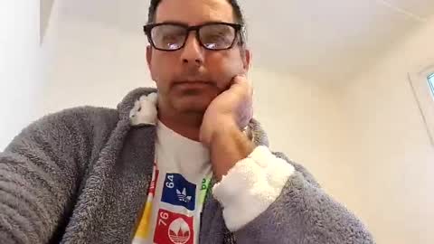 Snapshot of ihtiandar1008 chatting on February 15, 2025, 7:16 am ihtiandar1008 online show from February 15, 2025, 7:16 am