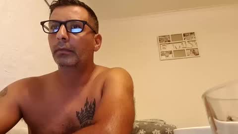 Snapshot of ihtiandar1008 chatting on September 21, 2025, 4:47 am ihtiandar1008 online show from September 21, 2025, 4:47 am