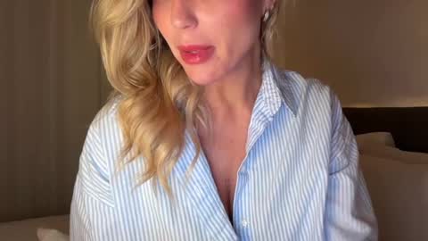 Snapshot of iiivy_ chatting on January 11, 2025, 2:09 am Ivy online show from January 11, 2025, 2:09 am