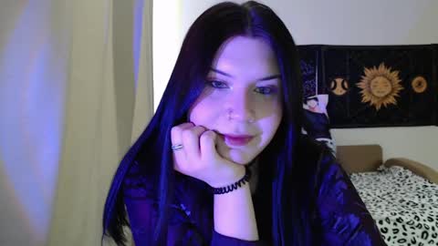 Vella online show from May 5, 2026, 2:25 pm