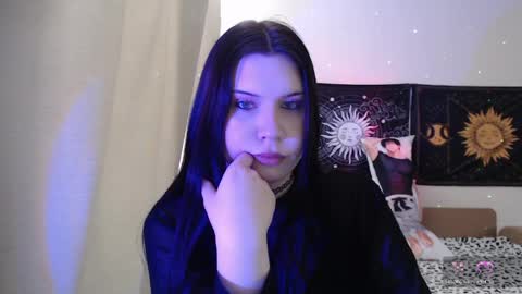 Vella online show from June 5, 2026, 12:22 pm