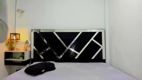 Snapshot of iisabella_noa chatting on September 11, 2025, 12:38 pm Isabella online show from September 11, 2025, 12:38 pm