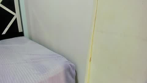 Snapshot of iisabella_noa chatting on October 1, 2025, 1:50 pm Isabella online show from October 1, 2025, 1:50 pm