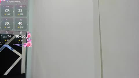 Snapshot of iisabella_noa chatting on October 14, 2025, 12:28 pm Isabella online show from October 14, 2025, 12:28 pm