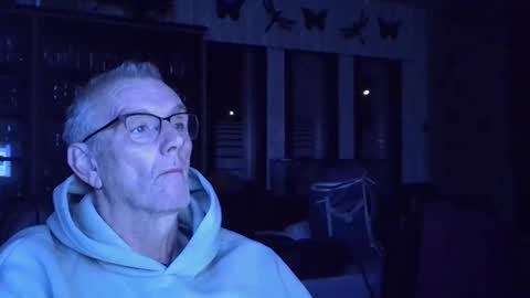 ikwiljeneuken123 online show from March 3, 2026, 4:07 am