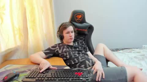 iliaskris online show from April 15, 2026, 3:46 am