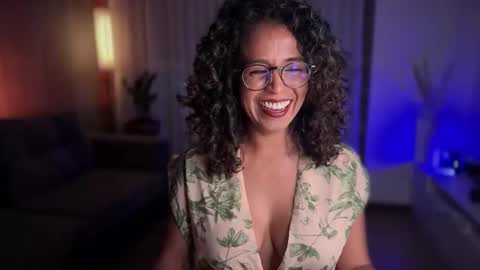 Snapshot of illaroom chatting on February 7, 2025, 11:45 pm Kloe online show from February 7, 2025, 11:45 pm