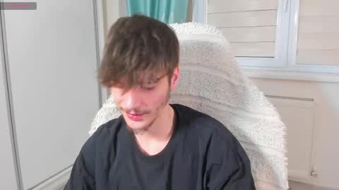 Snapshot of illusions888 chatting on February 16, 2025, 4:32 pm D-Illusion online show from February 16, 2025, 4:32 pm