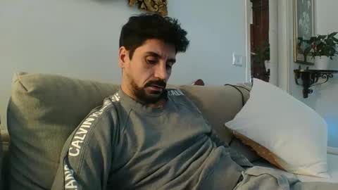 ilmangj90 online show from February 4, 2025, 3:36 pm