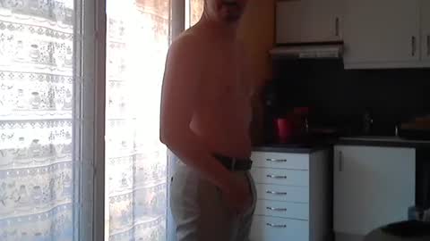 ilovecuteguy79 online show from April 5, 2026, 6:43 am