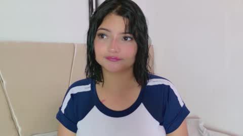 Snapshot of im_aurora_ chatting on October 7, 2025, 8:39 pm aurora online show from October 7, 2025, 8:39 pm