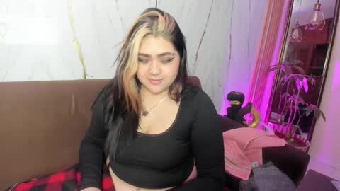 im_bunny__ online show from December 16, 2025, 4:12 pm